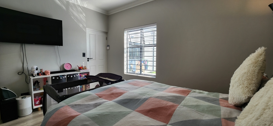 To Let 2 Bedroom Property for Rent in Parklands North Western Cape